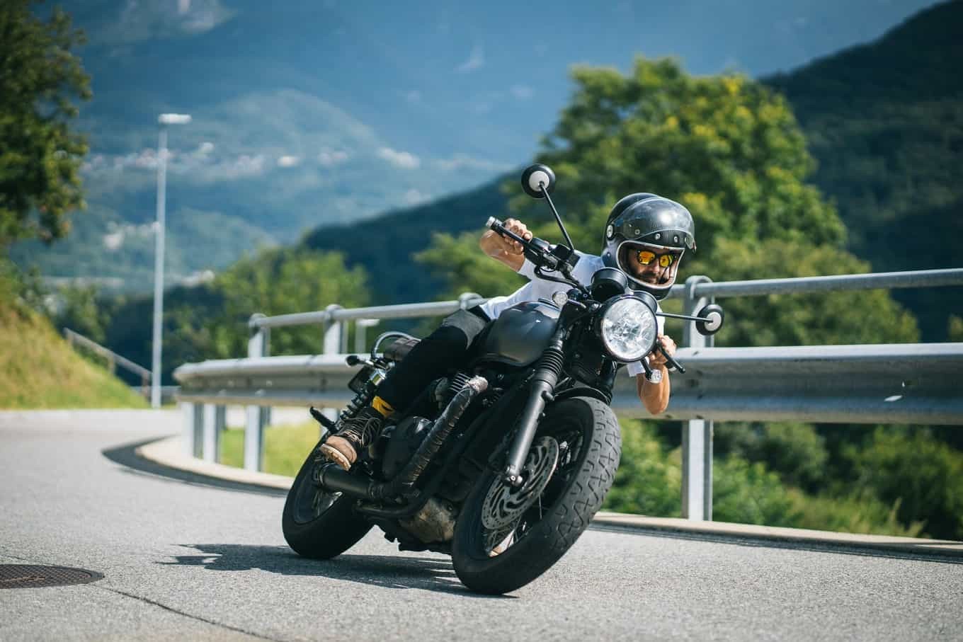 Jak przebiega ślizg Suzuki i dlaczego crash pad nie chroni wszystkiego